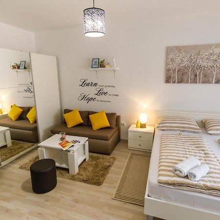 Gorgeous Home In Knin With Kitchen Kovacic Buitenkant foto