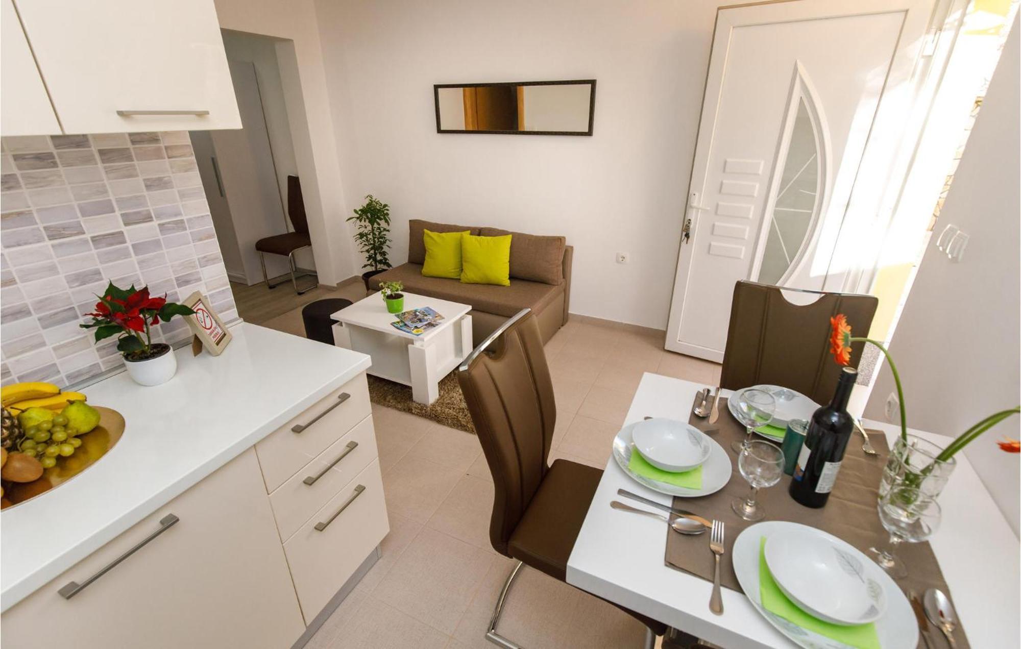 Gorgeous Home In Knin With Kitchen Kovacic Buitenkant foto