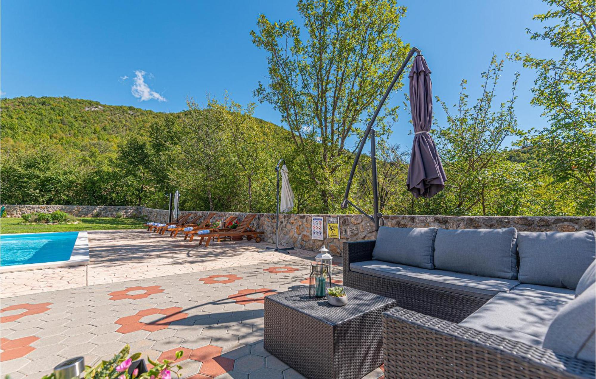 Gorgeous Home In Knin With Kitchen Kovacic Buitenkant foto