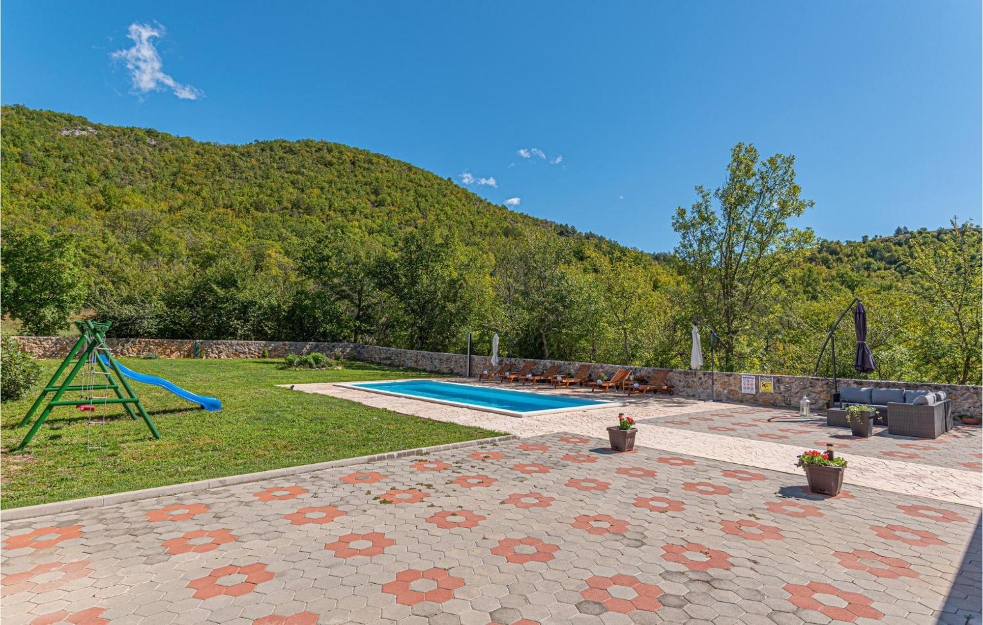 Gorgeous Home In Knin With Kitchen Kovacic Buitenkant foto